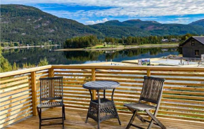 Awesome Home In Vrådal With Lake View